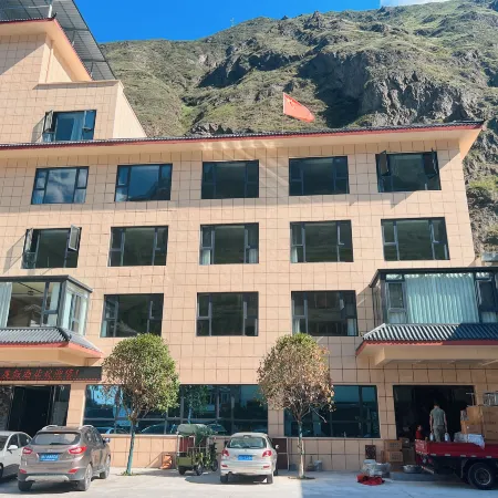 Stars Resort Hotel (Xuecheng Ancient Town)