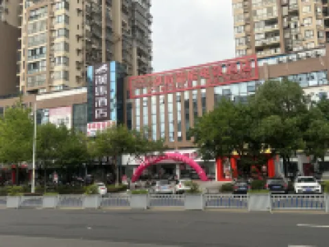 Zowie Intelligent Esports Hotel