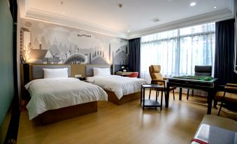 Junyi Hotel (Huangshi Yingbin Avenue Wanda)