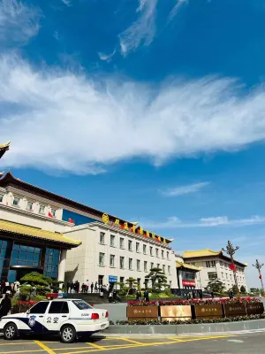 Ordos City Shuangman Guidu International Hotel Hotel di Ejin Horo Banner (Yijinhuoluoqi)