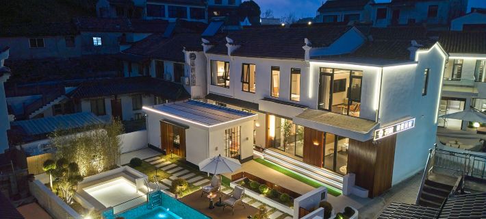 Floral Hotel · Jiuhuashan Nanyue hotel (Meat Body Palace Branch) Qingyang İlçesi otelleri