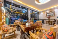 Luoping Shengangwan Hotel