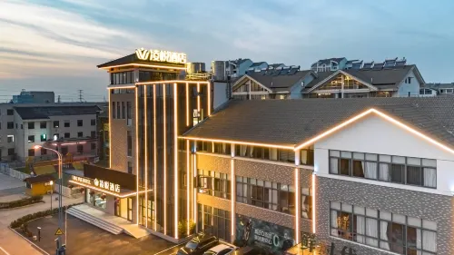 Xinghua Lingyue Hotel (Wuyue Plaza)