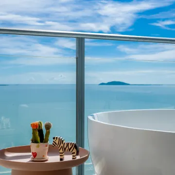 Sanya Longqi Seaview Design Homestay (Sanya Bay Coconut Dream Corridor Store) Hotel dekat Yemeng Veranda