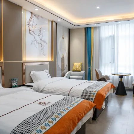 Linxia Yaduo Business Hotel