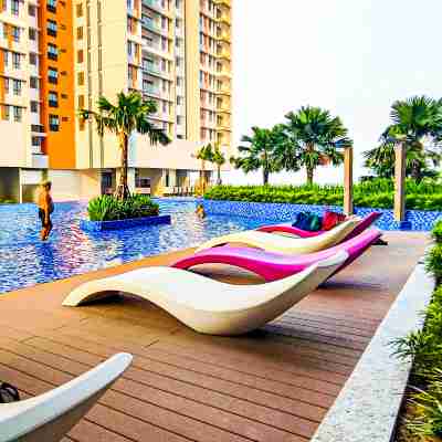 Double Storey Pool at Trio Setia Klang by HCK Hotel Exterior