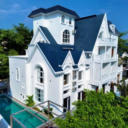 Beihai Yintan 8861 Coastal Resort Hotel