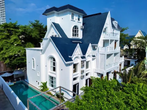 Beihai Yintan 8861 Coastal Resort Hotel