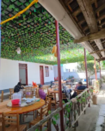 Nanxiong Hat Peak Yuxing Xiaoyuan