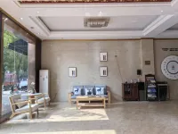 Yayue Hotel (Yingjiang Yinghu Park) Hotels in Yingjiang