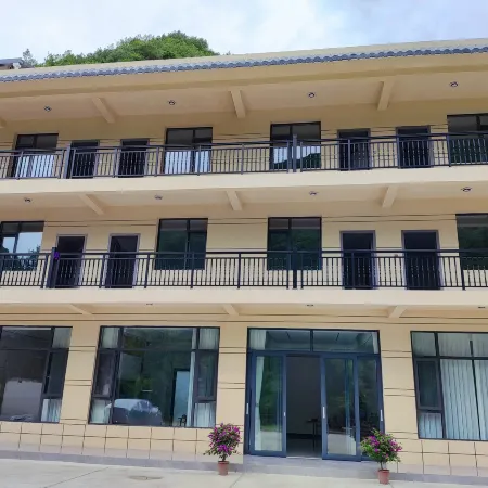 Qingchuan Yuxige Homestay