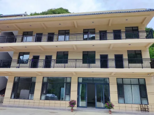 Qingchuan Yuxige Homestay