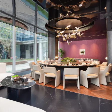 Radisson RED Hotel Jingjiang Financial Business District