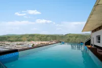 Xinyuan Days by Wyndham Hotel - Rooftop Pools