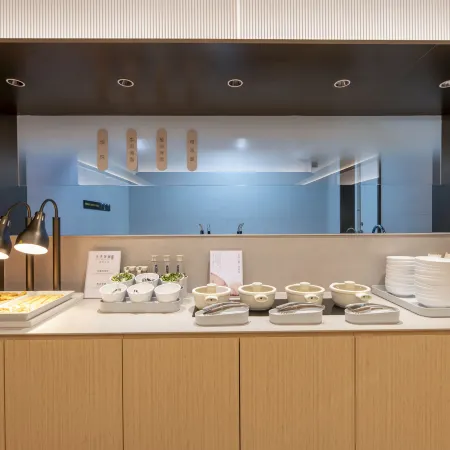 JI HOTEL