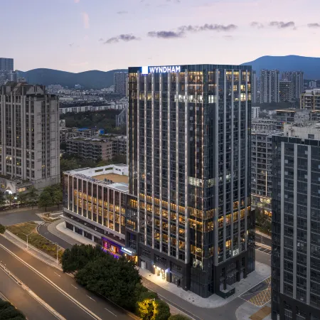 Fuzhou Guohui Wyndham Hotel (Three Lanes And Seven Alleys)