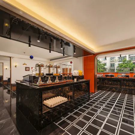 Jingyu Hotel (Anshun Ancient City Historical and Cultural District Gufu Street)