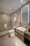 Home Inn UP Huayi Select Hotel (Dongying Yinzuo Mall Shengli Oilfield Central Hospital Branch) Hotels near Junlv Racecourse Grain & Oils Shop