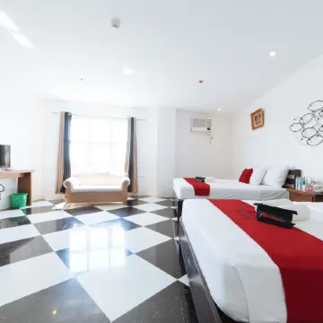 RedDoorz Plus @ San Roque Roxas City