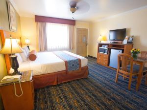 Beachwalker Inn & Suites