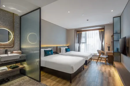 Yangshuo Percent Hotel  (West Street Li River) Отели рядом с достопримечательностью «Сель Яма»