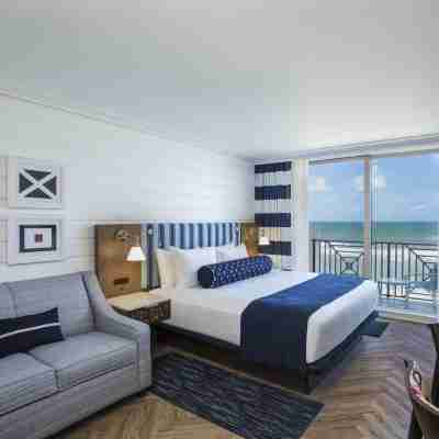 Hutchinson Shores Resort & Spa Rooms