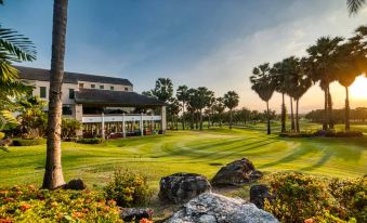 Lake View Resort & Golf Club