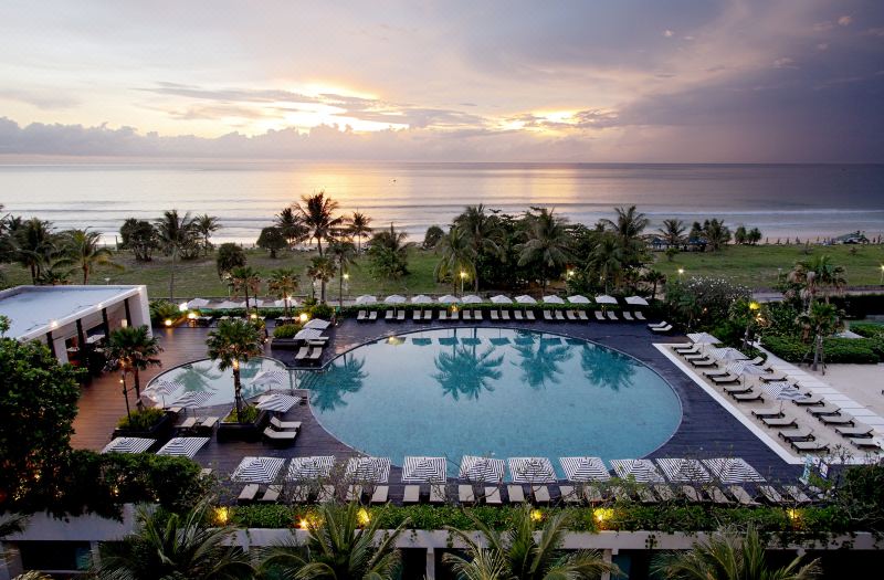 Pullman Phuket Karon Beach Resort