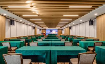 Yicheng three qi hotel