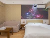 长沙时悦明景公寓酒店 - 现代风影院大床房
