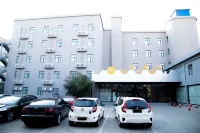 dushiyijia Hotel(jiyuanwenchangludian)