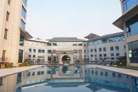 PUREJOY HOTEL - parking