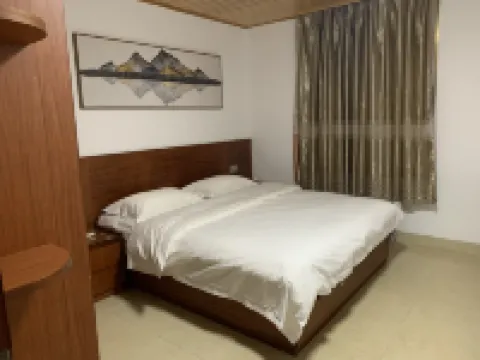 Raoping Furao Apartment