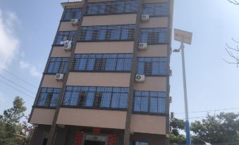 Zhanjiang Hairen Homestay
