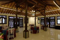 D'Season Premiere Hotel Jepara - breakfast