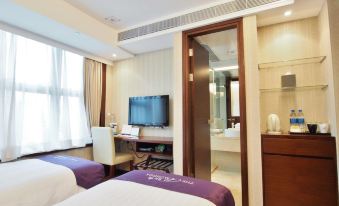 The Bauhinia Hotel (Tsim Sha Tsui)