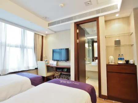 The Bauhinia Hotel (Tsim Sha Tsui)