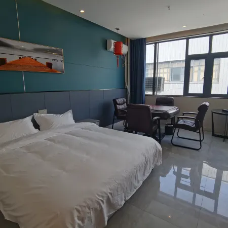 Zhengzhou Yulong Hotel