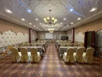 Friendship Peak Holiday Hotel