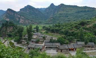 Shoulv Hanshe Bolv Mantang Courtyard