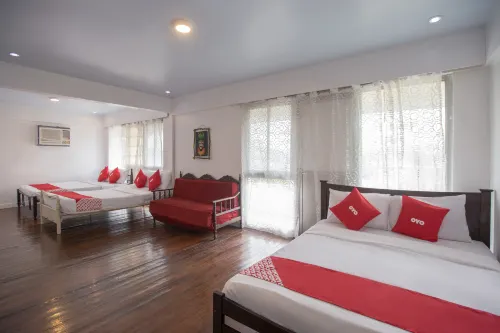 OYO 588 Sunrock Resort Hotels in Taytay
