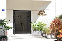 톈리 윤와이 홈스테이 (광저우 바이윈 칼리지 서 캠퍼스 지점) 장가오/강고 상업보행가 주변 호텔