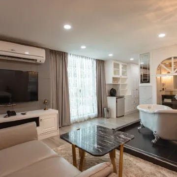 โรงแรมอาร์วัน นิมมาน เชียงใหม่ โรงแรมใกล้วัดอุโมงค์