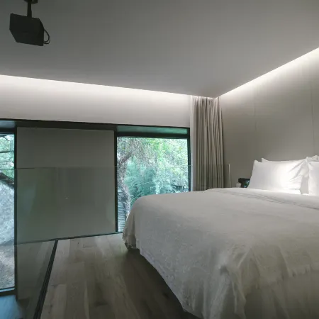 Wanxiang No.2 Art Hotel