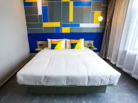 7Days Inn Hotel (Shijiazhuang Railway Station West Square) Hoteles cerca de Hebei University of Science and Technology Lecture Halls