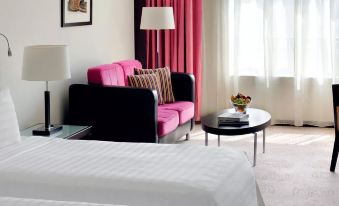 Avani Deira Dubai Hotel