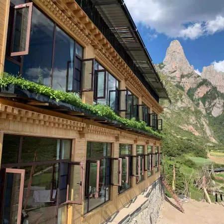 Tibetan-style homestays in Diebu Zagana