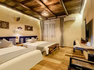 Floral Hotel· Liuzhou yueweiyuan Hotel  (yaobu ancient town scenic spot store)