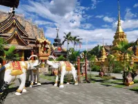 Xishuangbanna Bojunting Riverview Leisure Hotel (Gaozhuang Starlight Night Market) Hotels in Jinghong