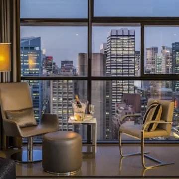 INisle|Skyview Hotel&Bar